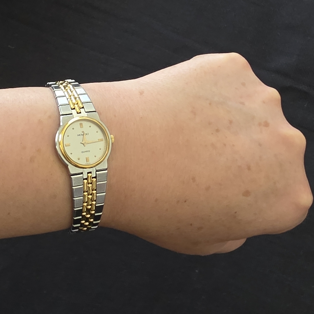 VTG Movado Ladies Two Tone Stainless Steel Bracelet Watch For Parts Or Repair - Picture 12 of 12